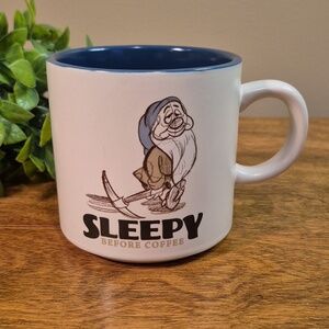 HALLMARK DISNEY Snow White Sleepy Dwarf 'SLEEPY BEFORE COFFEE' Ceramic Mug